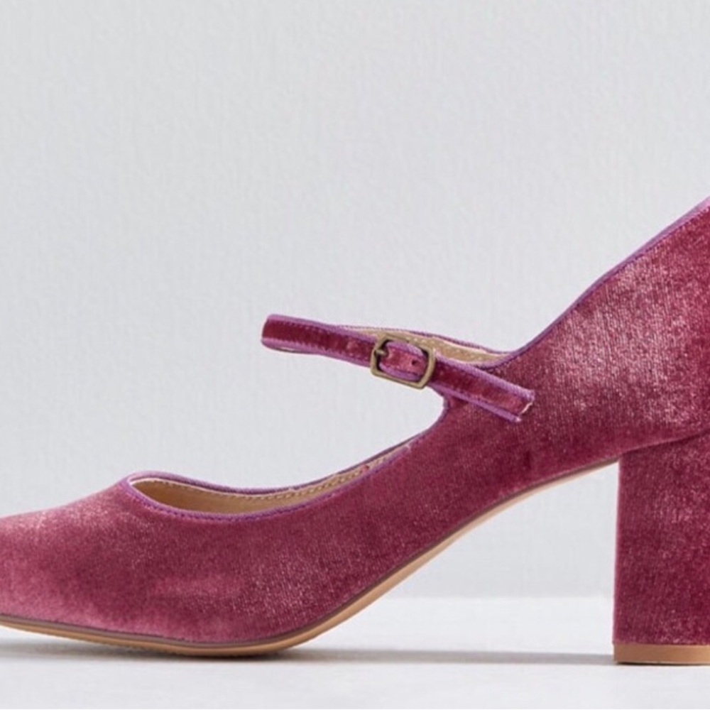 EUC Chelsey Crew Velvet Mary Jane Shoes from Modcloth